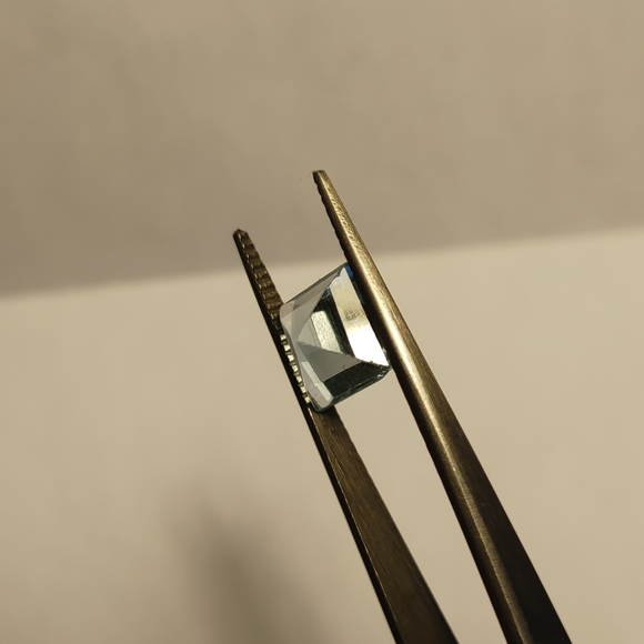 Faceted Light Blue Aquamarine Gemstone #128 - Picture 2 of 4